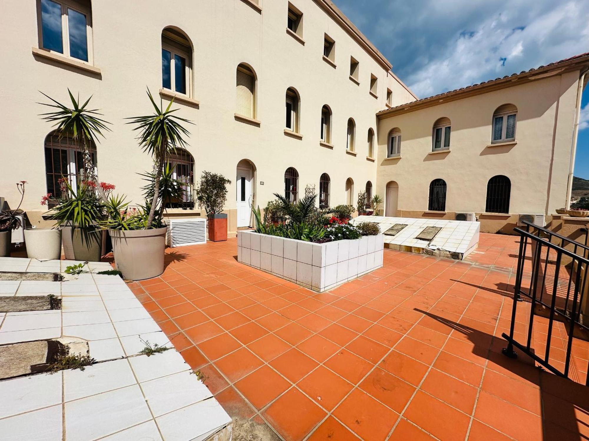 Appartement En Duplex 4 Couchages Au Coeur De Port-Vendres, Face A La Place De L'Obelisque - Fr-1-309-337 Port Vendres Ngoại thất bức ảnh