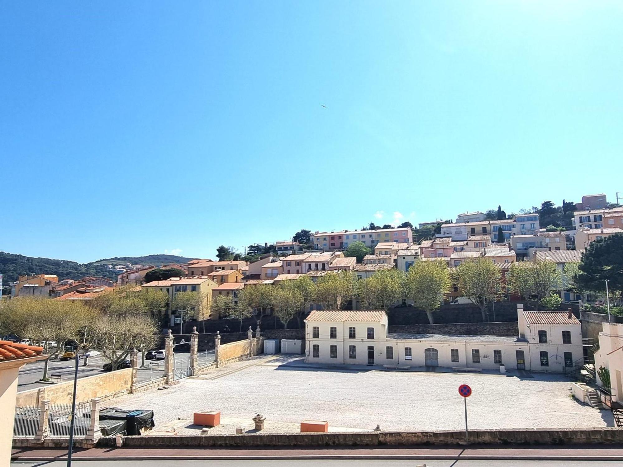 Appartement En Duplex 4 Couchages Au Coeur De Port-Vendres, Face A La Place De L'Obelisque - Fr-1-309-337 Port Vendres Ngoại thất bức ảnh